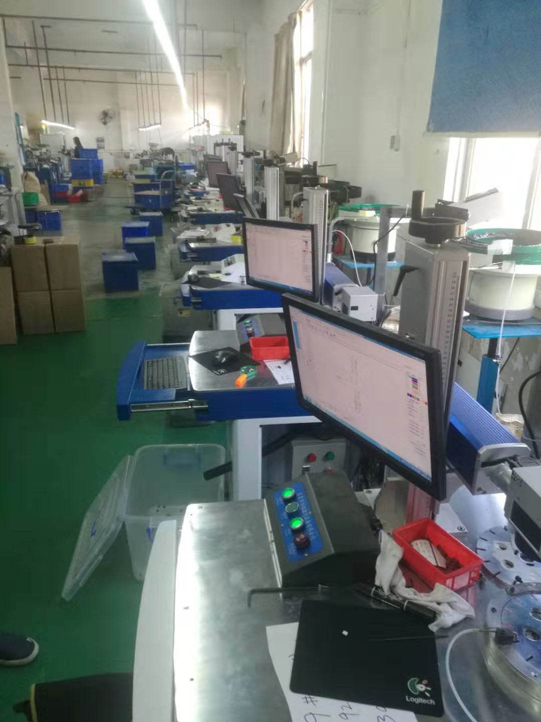 電子元器件自動化生產(chǎn)